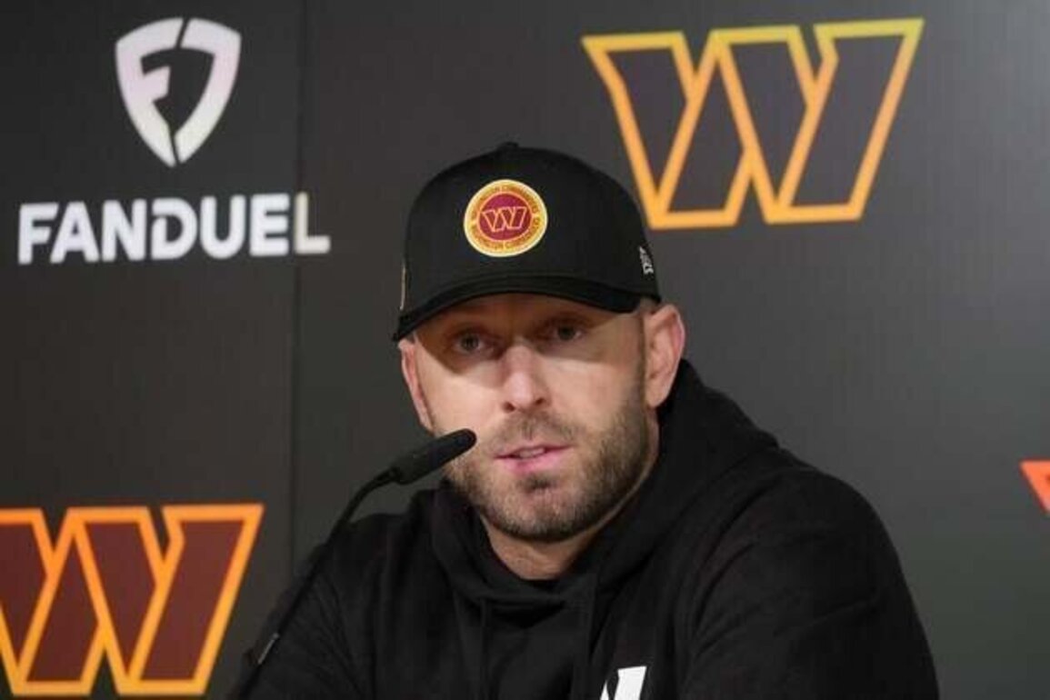 Reports: Commanders part ways with OC Kliff Kingsbury, DC Joe Whitt Jr.