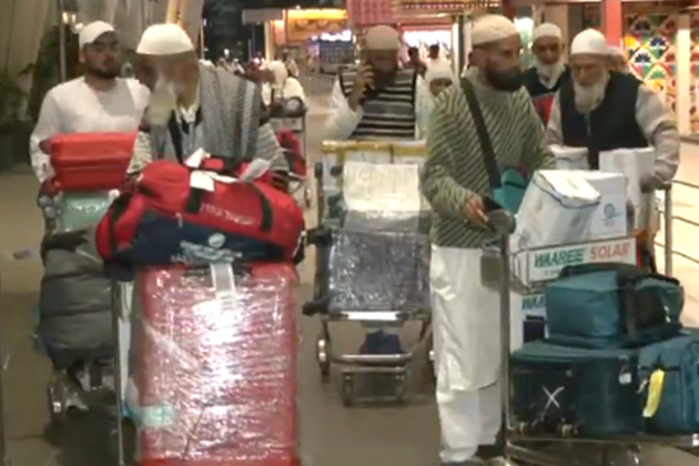 Dubai-Ahmedabad flight lands safely, relief for passengers escaping West Asia conflict
