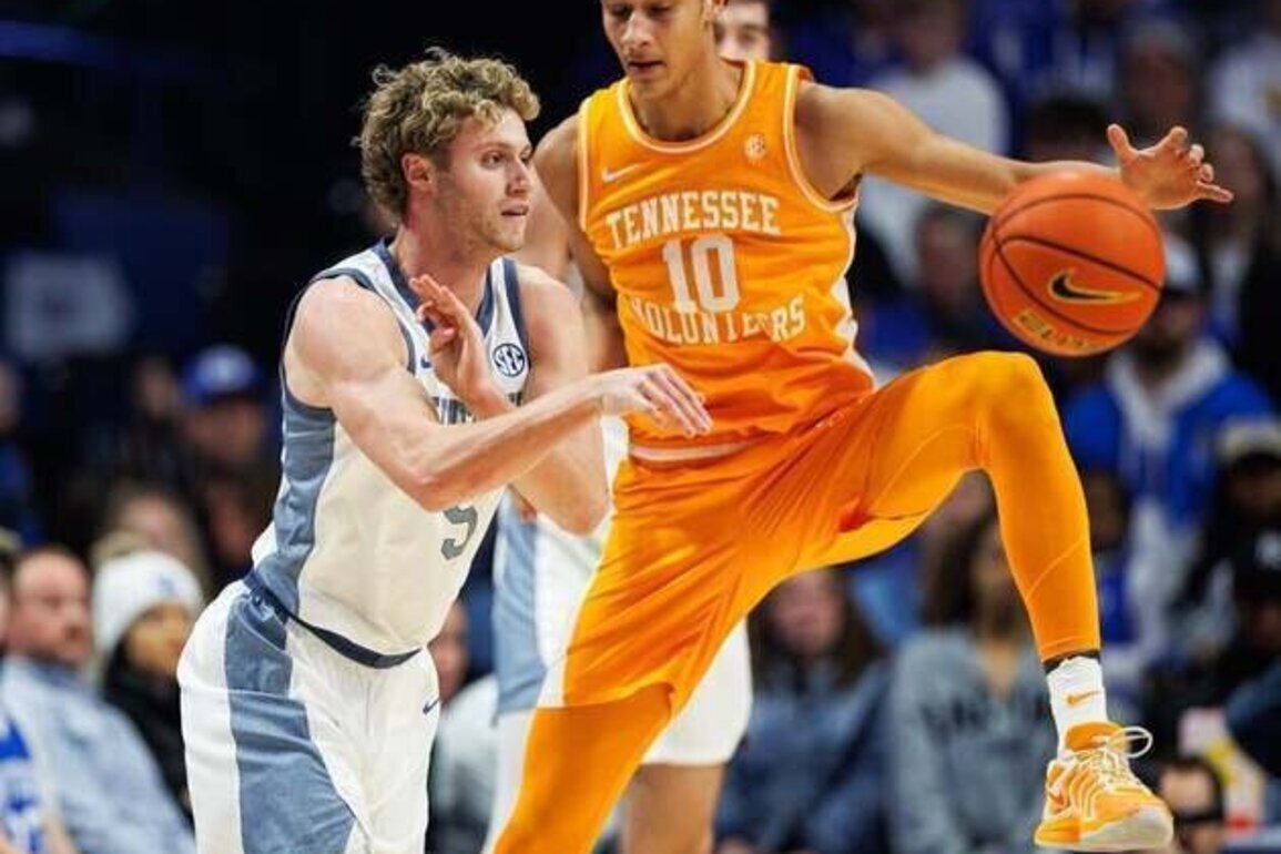 Tennessee focuses on inside offense ahead of Mississippi St. matchup