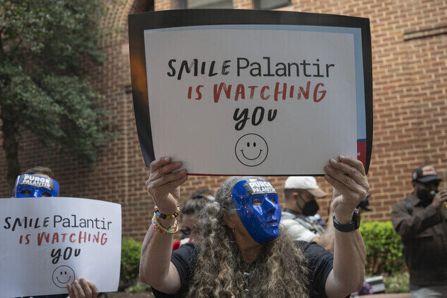 Palantir touts record expansion and battlefield AI value