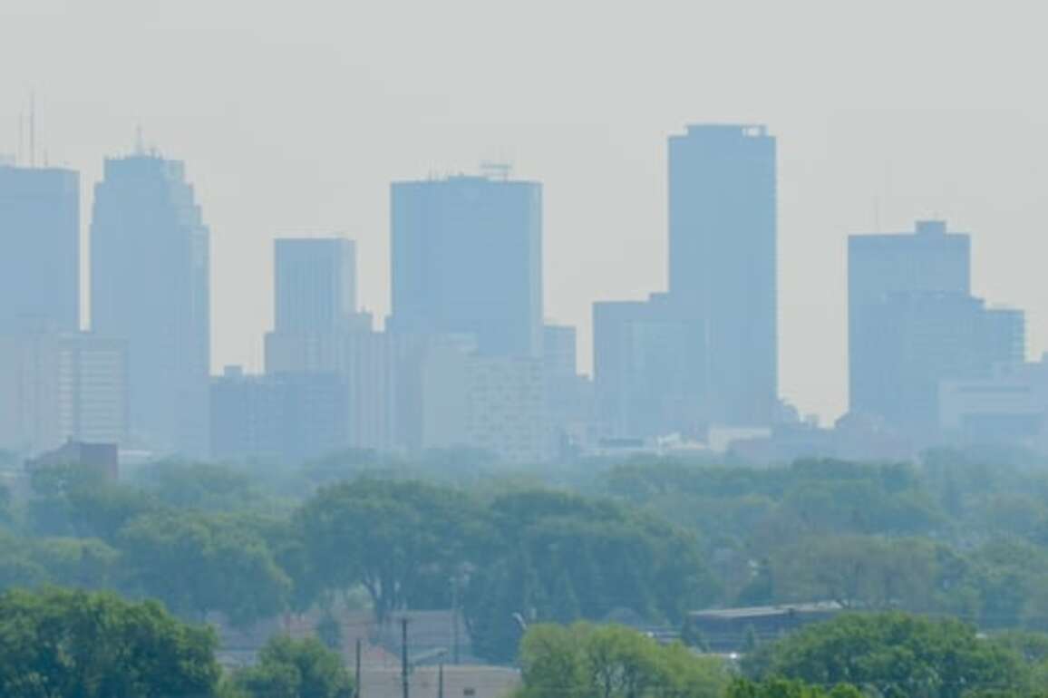 Smoke chokes out activities in Winnipeg, prompts warnings from health organizations