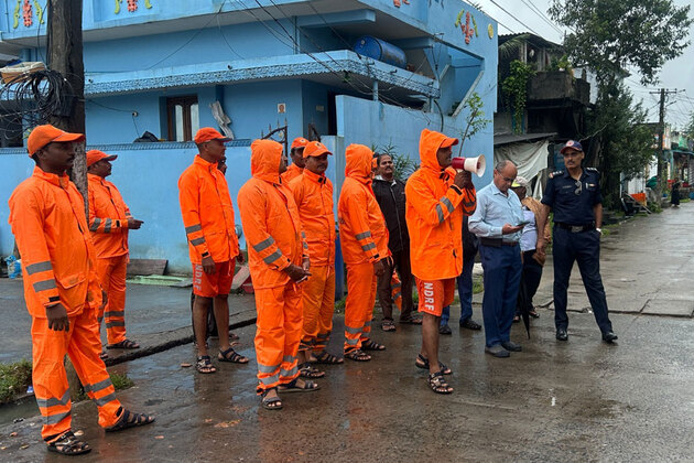 Cyclone Montha: Union Minister Ashwini Vaishnaw reviews preparedness