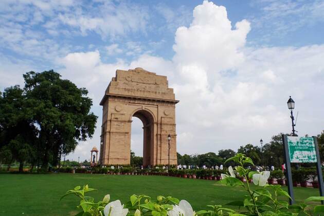 Delhi agencies highlight construction dust, biomass burning on International Clean Air Day