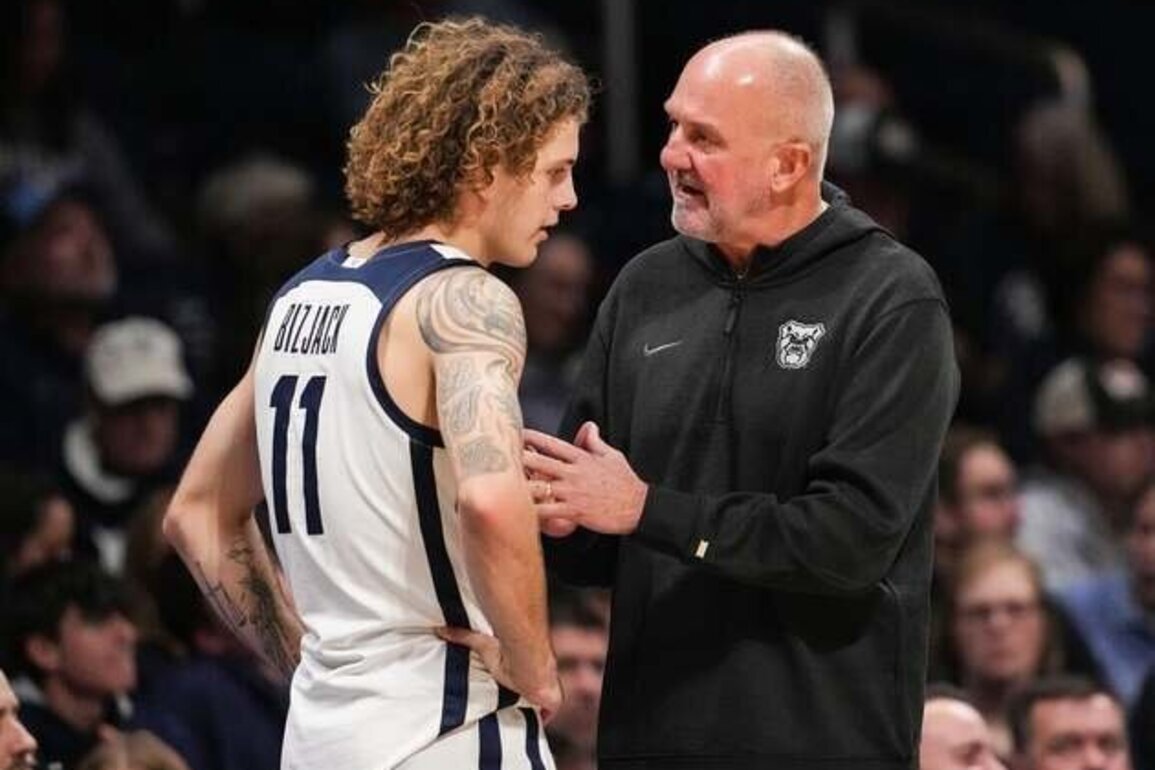 Red-hot Finley Bizjack guides Butler into clash with Boise State