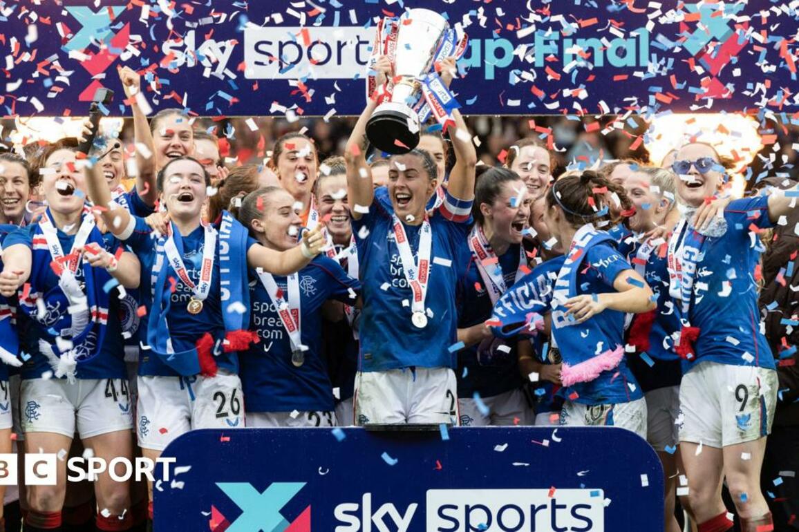 Rangers hit five past Hibs to retain SWPL Cup