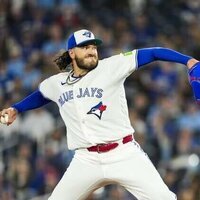 Blue Jays starter Cody Ponce carted off after fielding injury