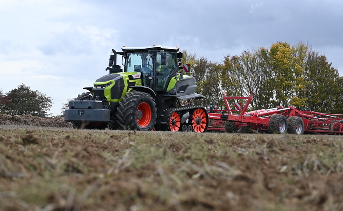 Claas sets out high-horsepower ambitions with the new Axion 9 range
