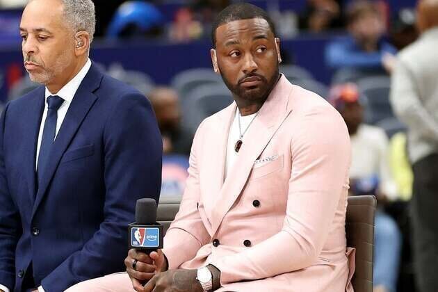 Howard tabs John Wall as president of basketball ops