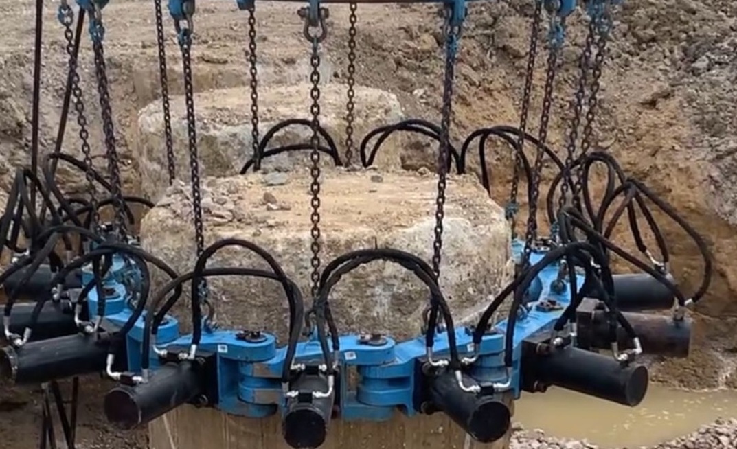 The latest version of the NPC Heavy Duty CFA Links have a new and improved design to help achieve minimal downtime. Credit: National Pile Croppers