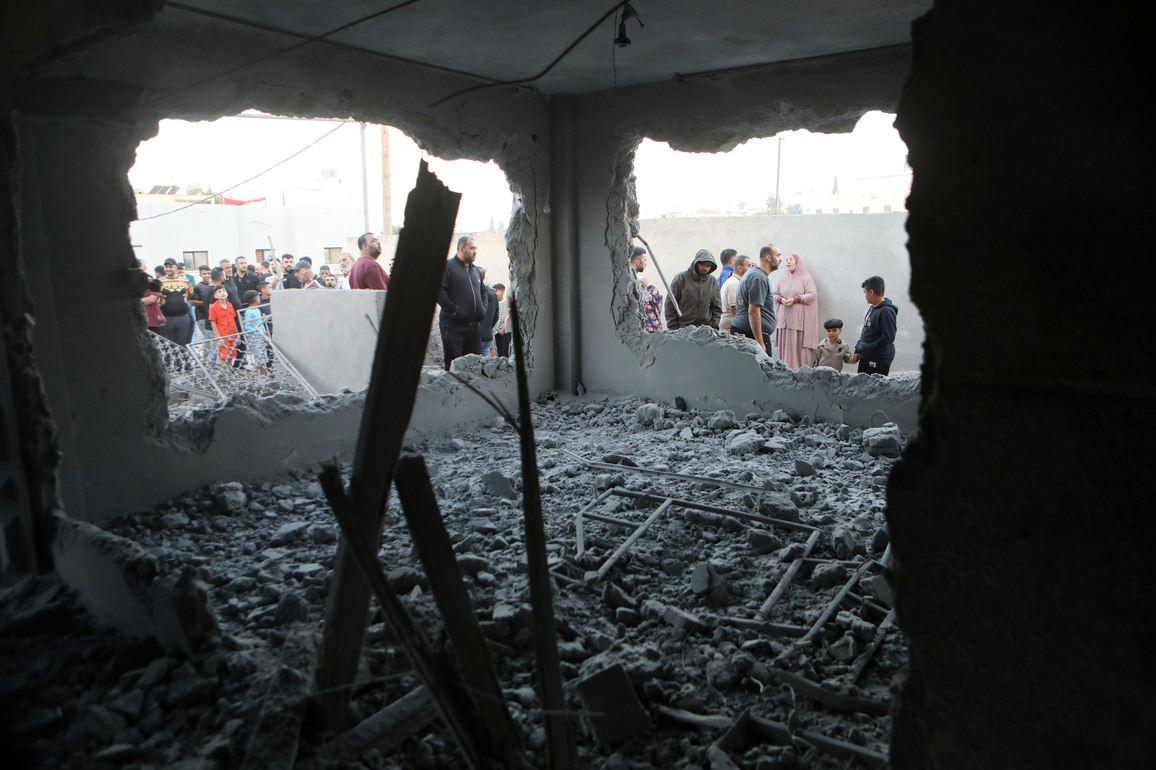 MIDEAST-HEBRON-DAMAGED HOUSE