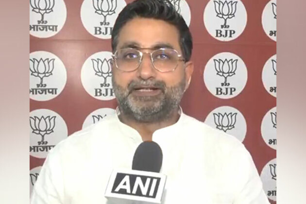"Congress back to old strategy - mislead public, create confusion": UP Minister on Rahul Gandhi