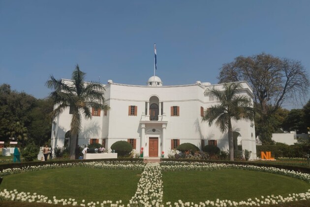 Delhi: 50,000 tulips herald spring at Dutch ambassador Marisa Gerards' residence