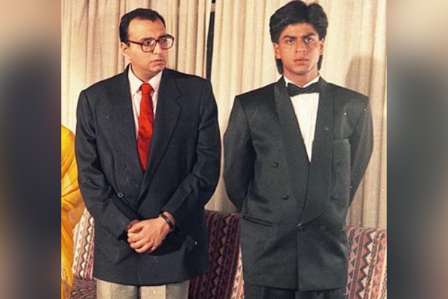 "He came back after mother's funeral and shared her dream...": SRK's Old friend Viveck Vaswani recalls actor's early journey into films