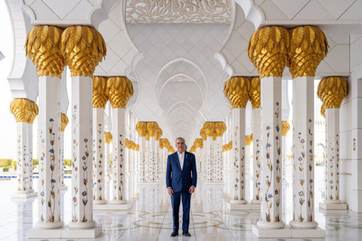 President of Dominican visits Sheikh Zayed Grand Mosque in Abu Dhabi