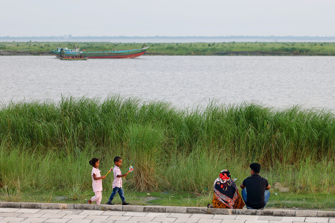 Bangladesh approves Padma Barrage mega project