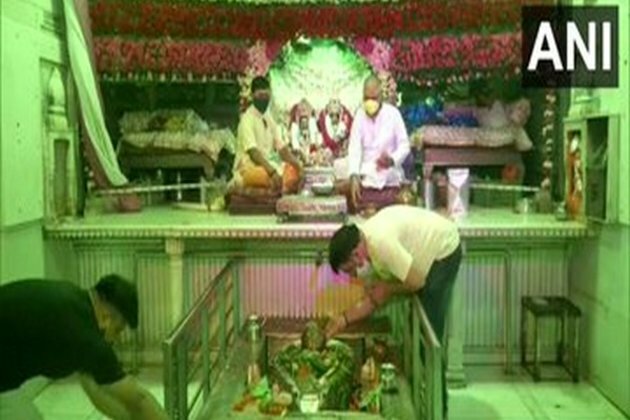 Devotees throng Lord Shiva temples on first Monday of Sawan