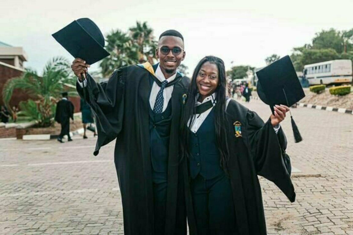 Diplomes, mais sans emploi : une enqute montre le paradoxe des jeunes Africains