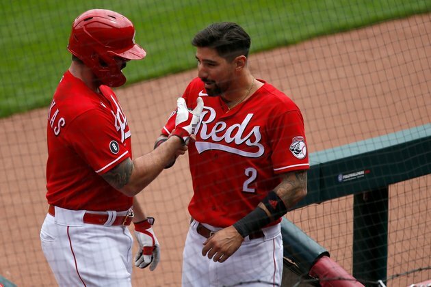 Reds OF Nick Castellanos scratched with back tightness