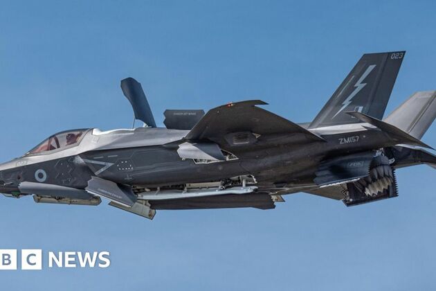 Delays and shortages in UK&#39;s F-35 fighter jet fleet , watchdog says