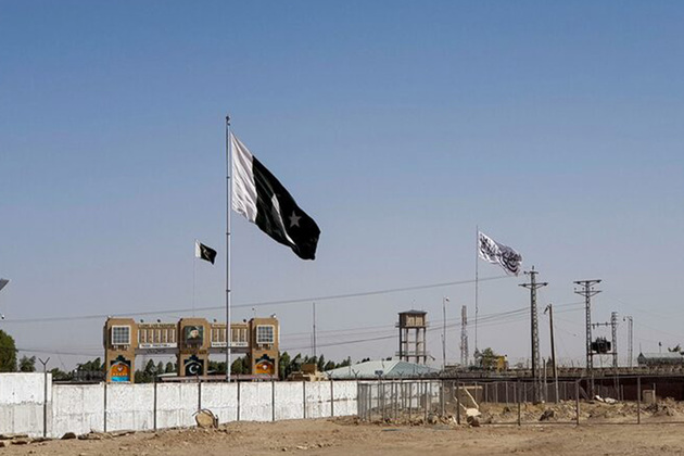 Pakistani diplomat, Afghan governor meet to ease bilateral tensions
