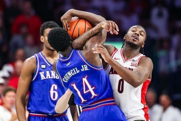 No. 2 Arizona seeks clinching win in showdown vs. No. 4 Iowa State