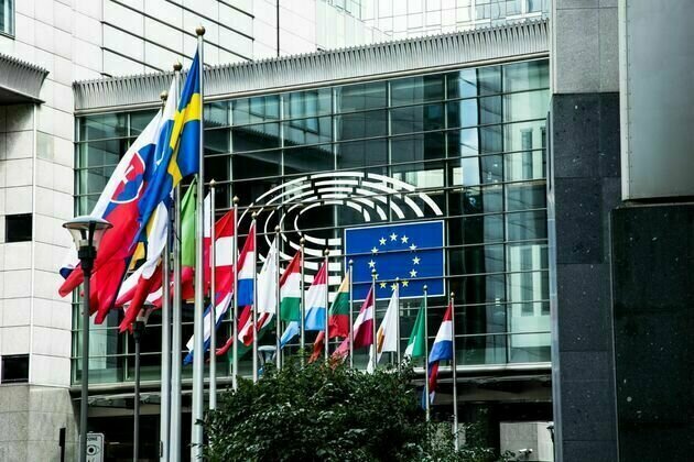 EU countries delay deal on new climate goal