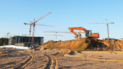 UK construction remains stifled by economic uncertainty and planning delays, says RICS