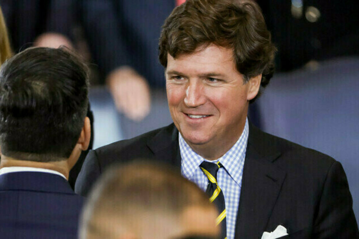 Zelensky like a crazy person  Carlson to US treasury secretary