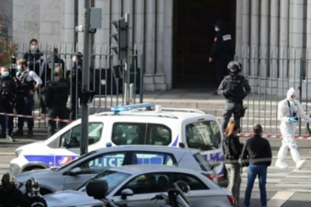 Three dead as woman beheaded in knife attack in France