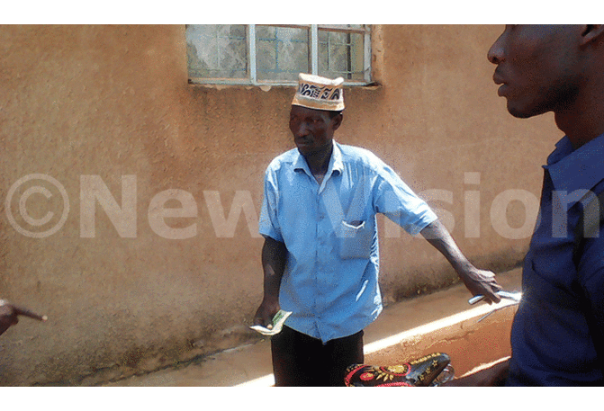 Man attacks DEO over children repeating classes Man attacks DEO over children repeating classes