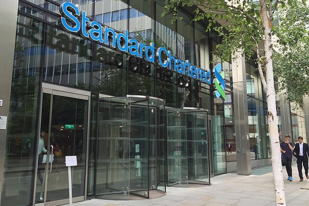 StanChart plans 7,000 job cuts, cites AI and automation drive