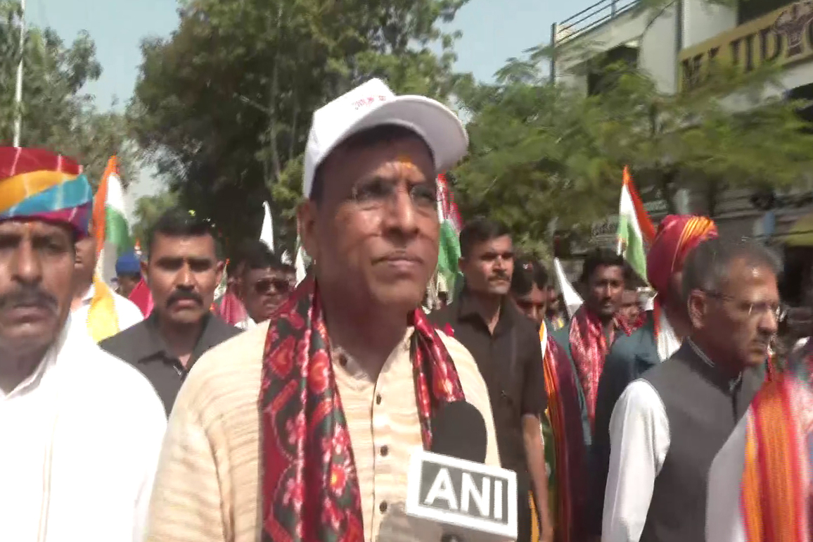 "Growing youth participation in padyatra will help achieve PM Modi's developed India goal": Mansukh Mandaviya