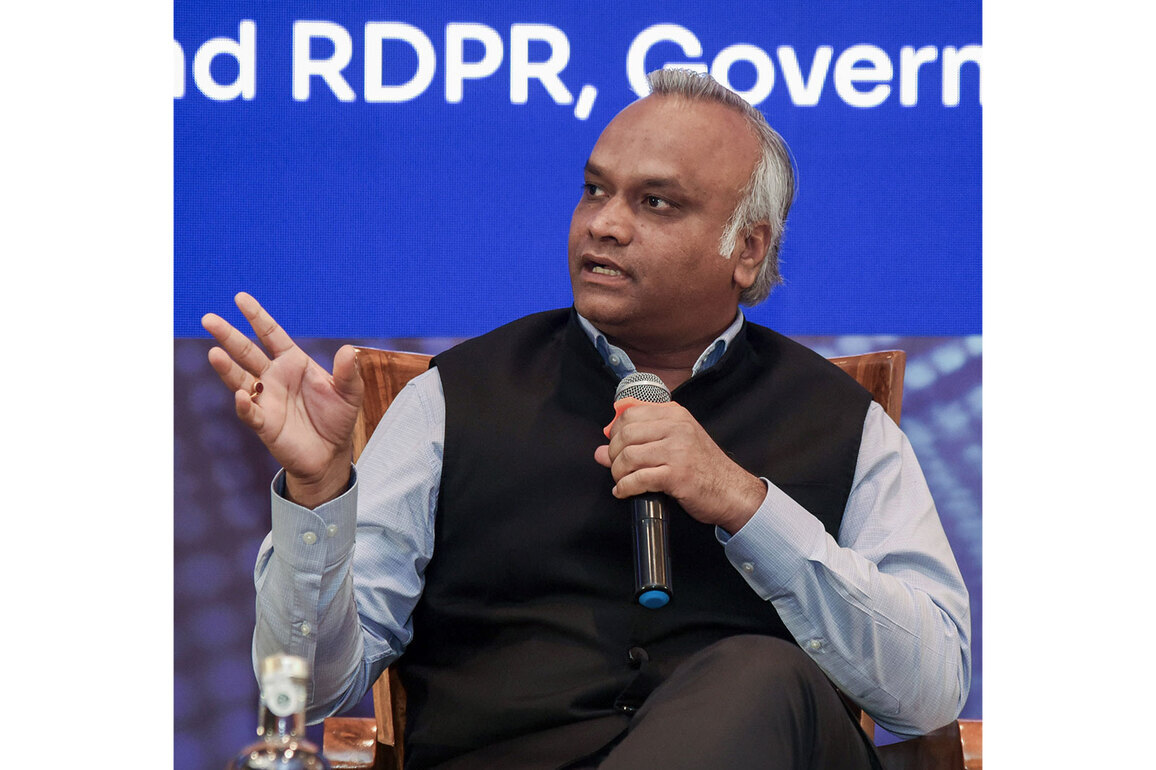 "PM Modi looks completely compromised": Karnataka Minister Priyank Kharge on Trump's 'hellhole' repost