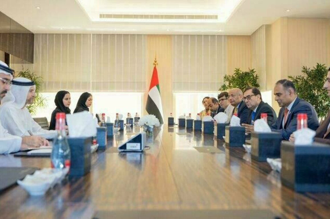 UAE, Pakistan discuss ways to enhance cooperation in financial fields
