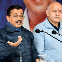 Sisodia meets Kejriwal after 7 MPs join BJP, AAP to submit letter to Rajya Sabha Chairman against defectors