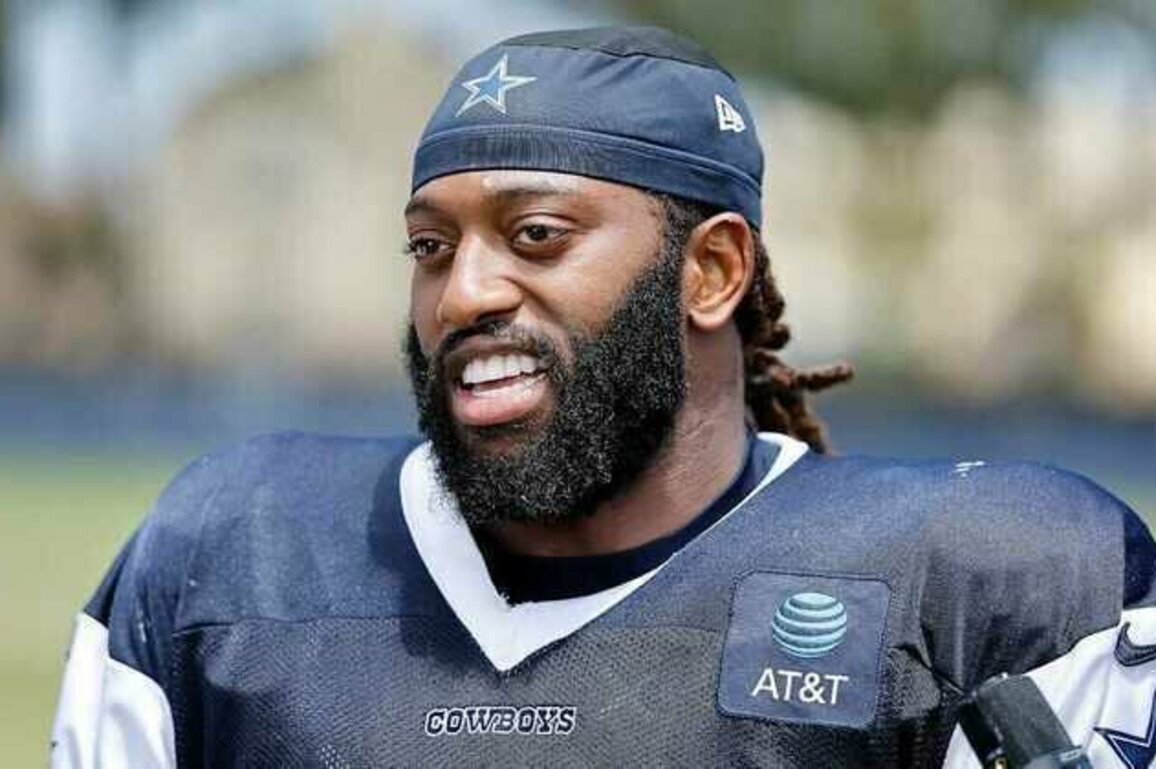 Osa Odighizuwa earns weekly NFLPA Community MVP award