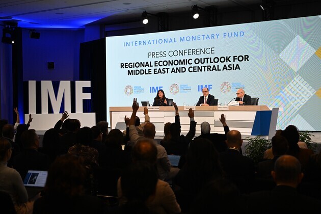 U.S.-WASHINGTON, D.C.-IMF-MIDEAST AND CENTRAL ASIA DEPARTMENT-DIRECTOR-PRESS CONFERENCE