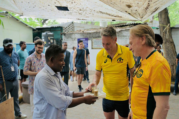 Australian Defence Minister Marles makes first 'port of call' at 'chai' stall in Delhi