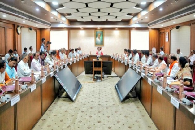 MP cabinet approves state public service promotion rules after 9 years, 2 lakh posts to be vacant in govt services