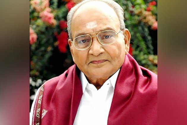 Mortal remains of K Viswanath taken to crematorium for final rites