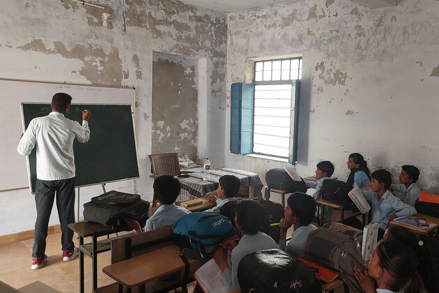 Rajasthan: Learning continues in school at last border village despite tensions about war
