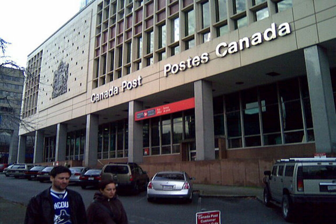 Canada Post on strike as government plans to phase out home delivery