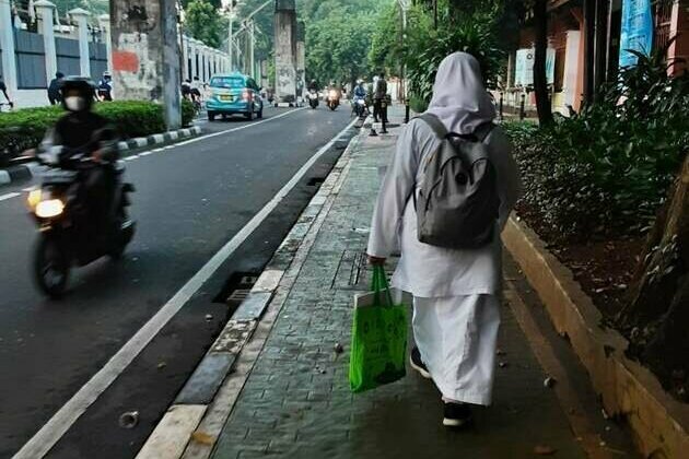 Indonesia: End Hijab-Linked Bullying in Schools