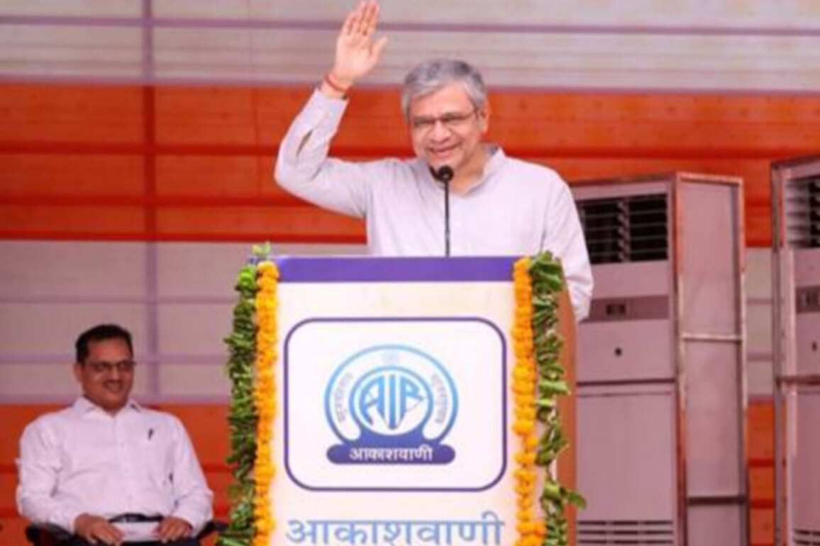Ashwini Vaishnaw inaugurates 20 KW Akashvani FM Transmitter at Jaisalmer's Ramgarh