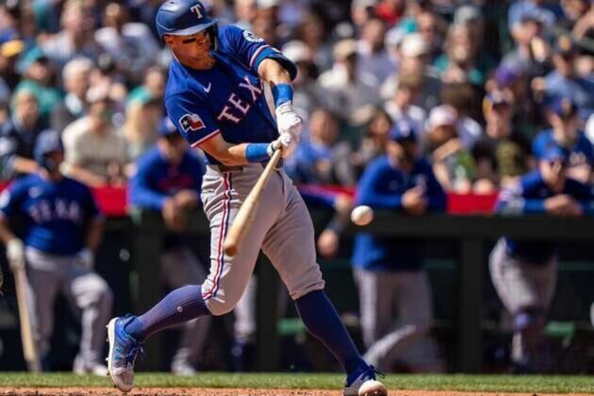 Pirates welcome Rangers home after Texas' 10-game road trip