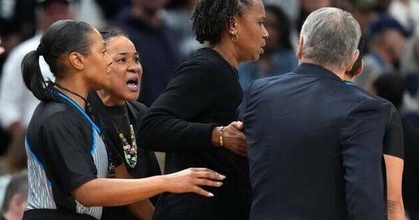 UConn, South Carolina, coaches slated for rematch in November
