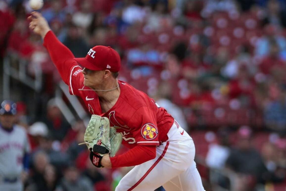 As Cardinals face Pirates, what's behind Sonny Gray's slow start&quest; First Pitch