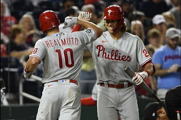 Phillies bash four homers, edge Nationals