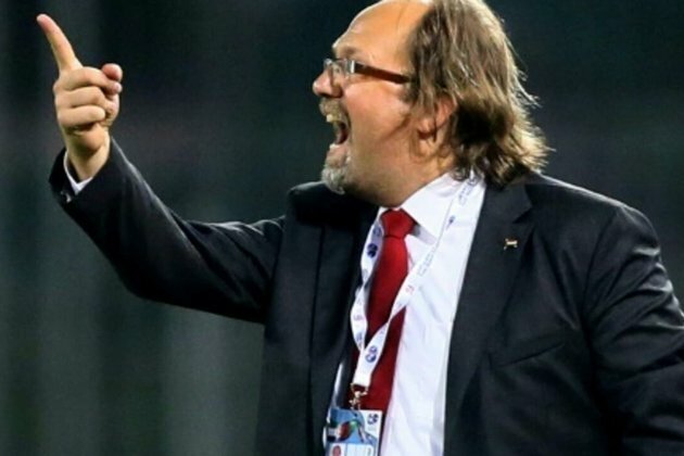 Day of contrasts as familiar names and newcomers meet in Cameroon