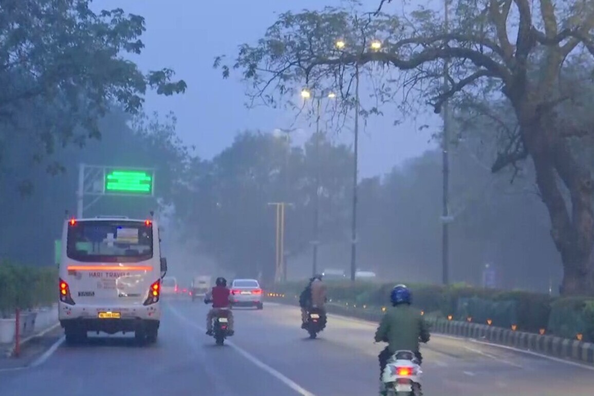 Delhi: CAQM revokes GRAP Stage II as AQI improves; Stage I remains in effect